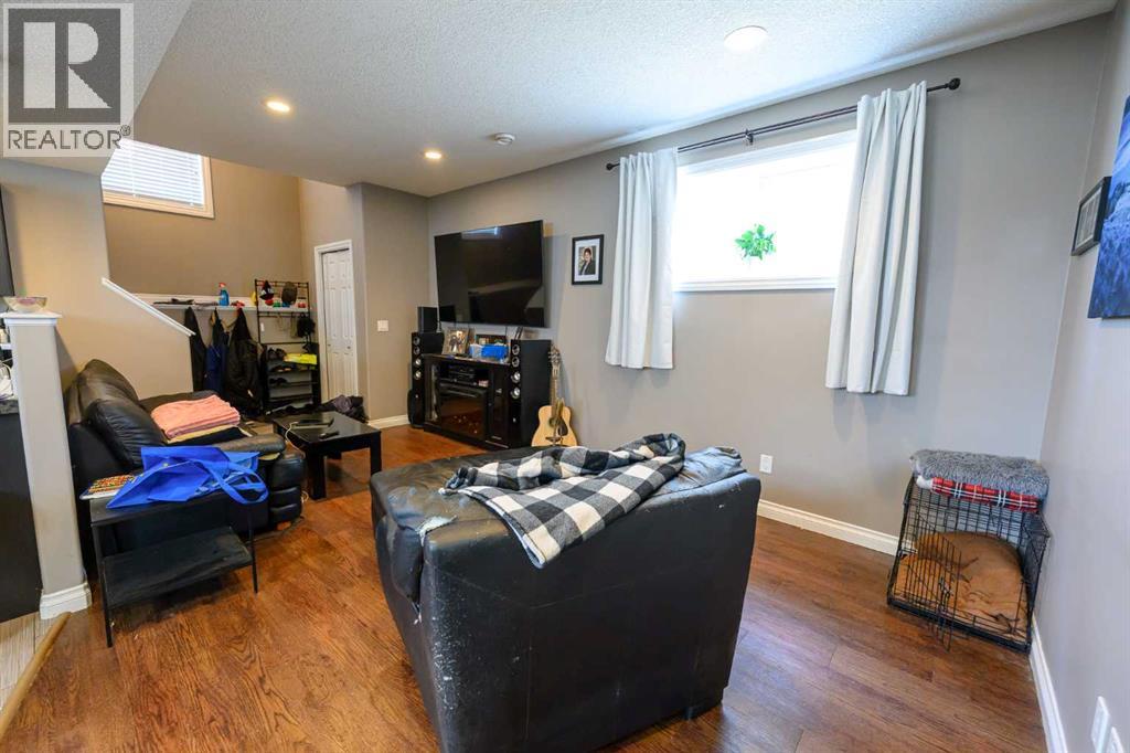 11514 75 Avenue - 30