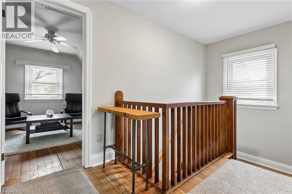 379 ONTARIO Street S - 15