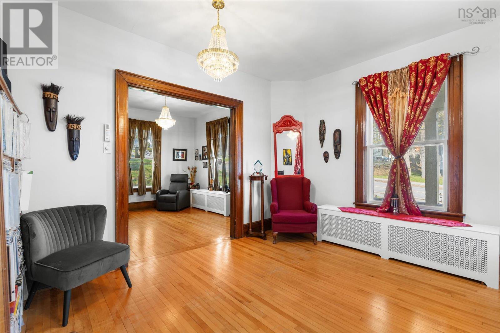 99 Dufferin Street - 12