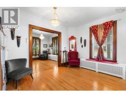 99 Dufferin Street, Bridgewater, NS B4V2G4 Photo 12