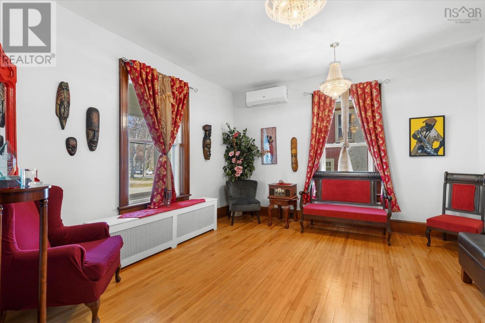 99 Dufferin Street - 10