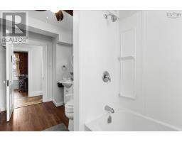 99 Dufferin Street, Bridgewater, NS B4V2G4 Photo 25