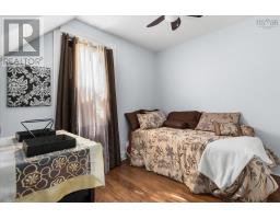 99 Dufferin Street, Bridgewater, NS B4V2G4 Photo 31