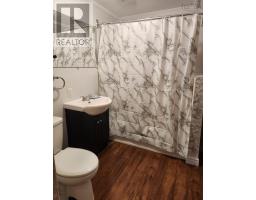 99 Dufferin Street, Bridgewater, NS B4V2G4 Photo 28