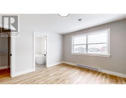 36 Mayfair Avenue thumbnail 12