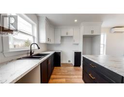 36 Mayfair Avenue thumbnail 5