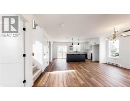36 Mayfair Avenue thumbnail 7