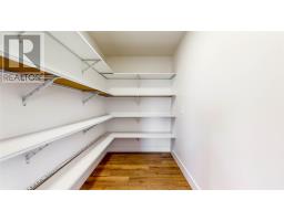 36 Mayfair Avenue thumbnail 9