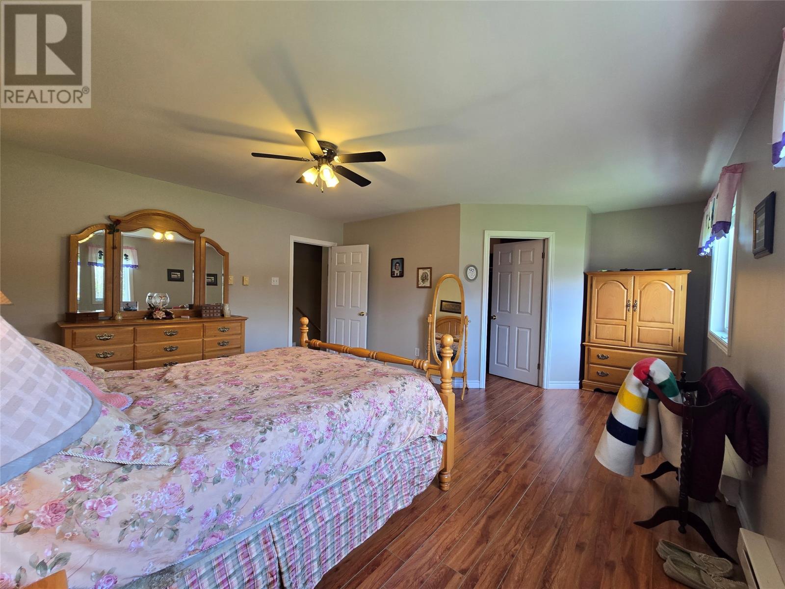 373 Main Street - 13