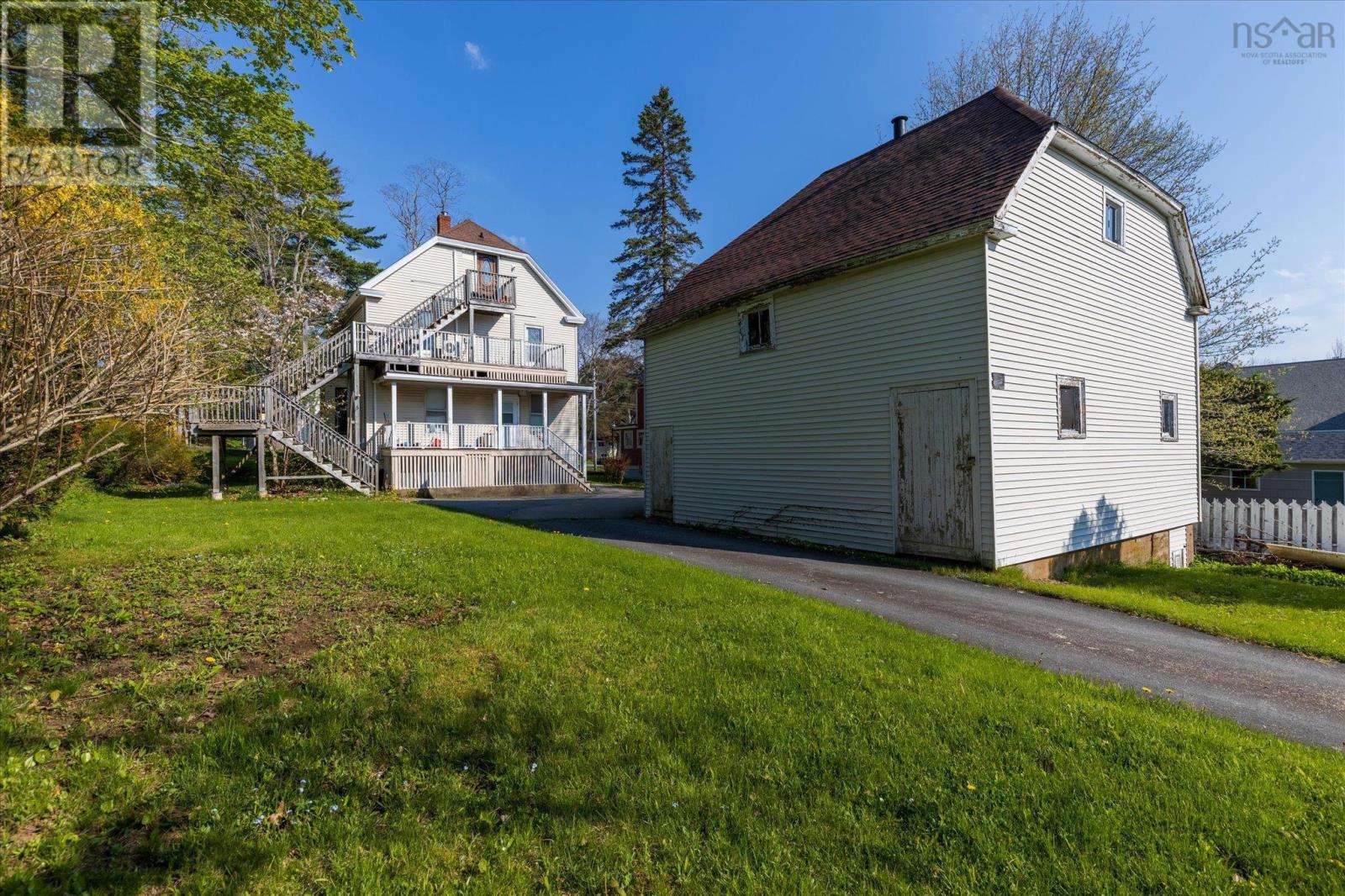 99 Dufferin Street - 34