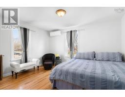 99 Dufferin Street, Bridgewater, NS B4V2G4 Photo 29