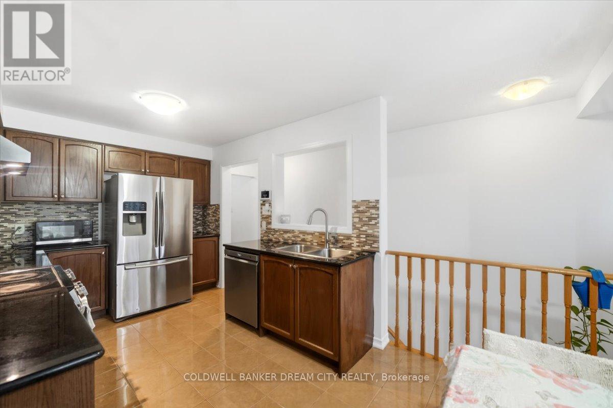 559 MIDLAND AVENUE - 5