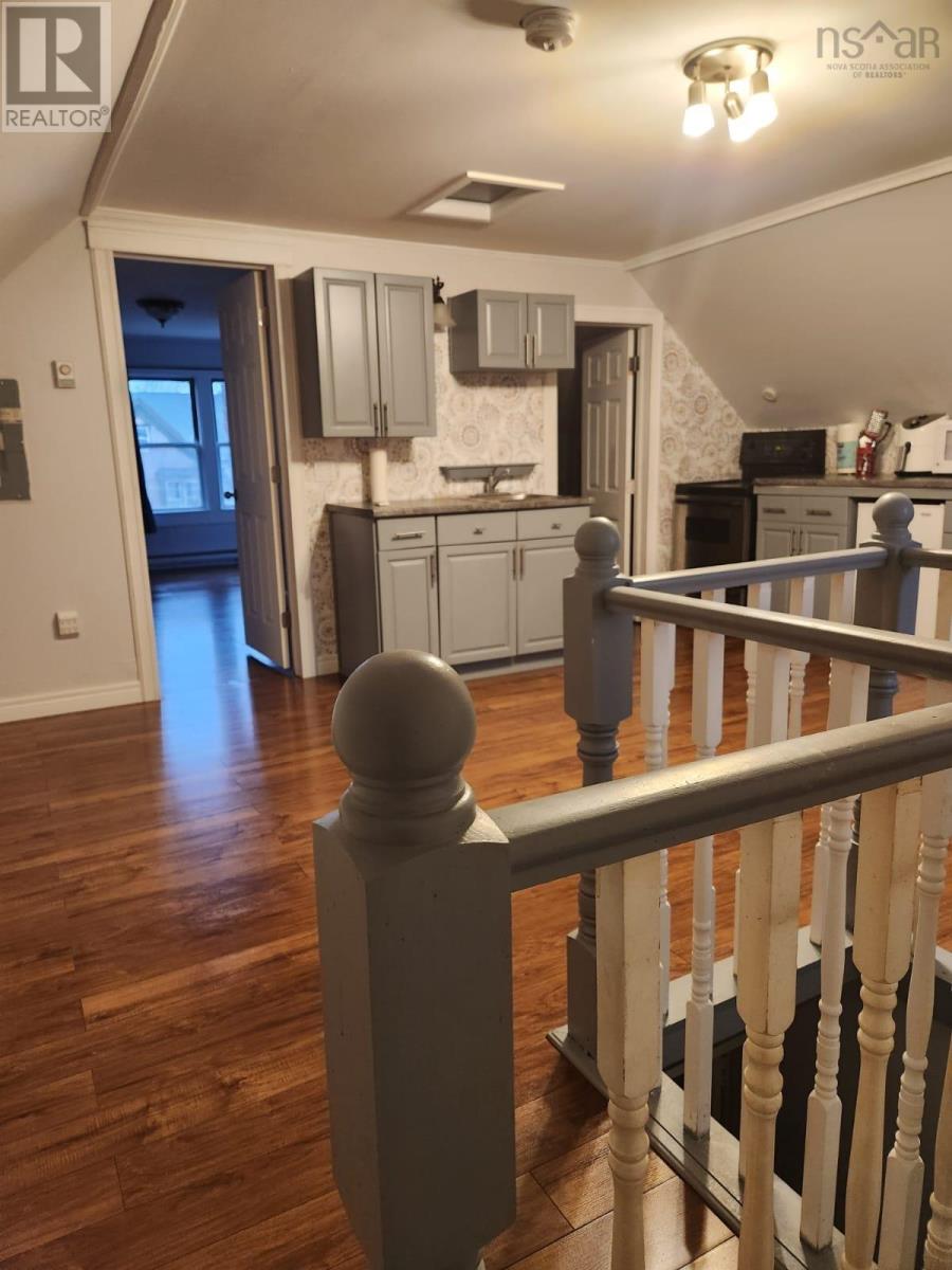 99 Dufferin Street - 41