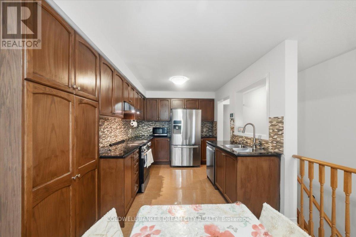 559 MIDLAND AVENUE - 8