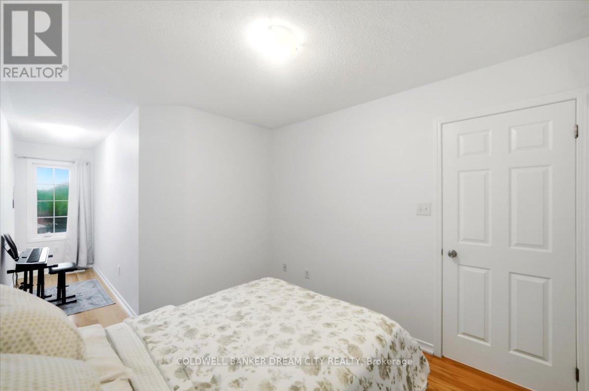 559 MIDLAND AVENUE - 21