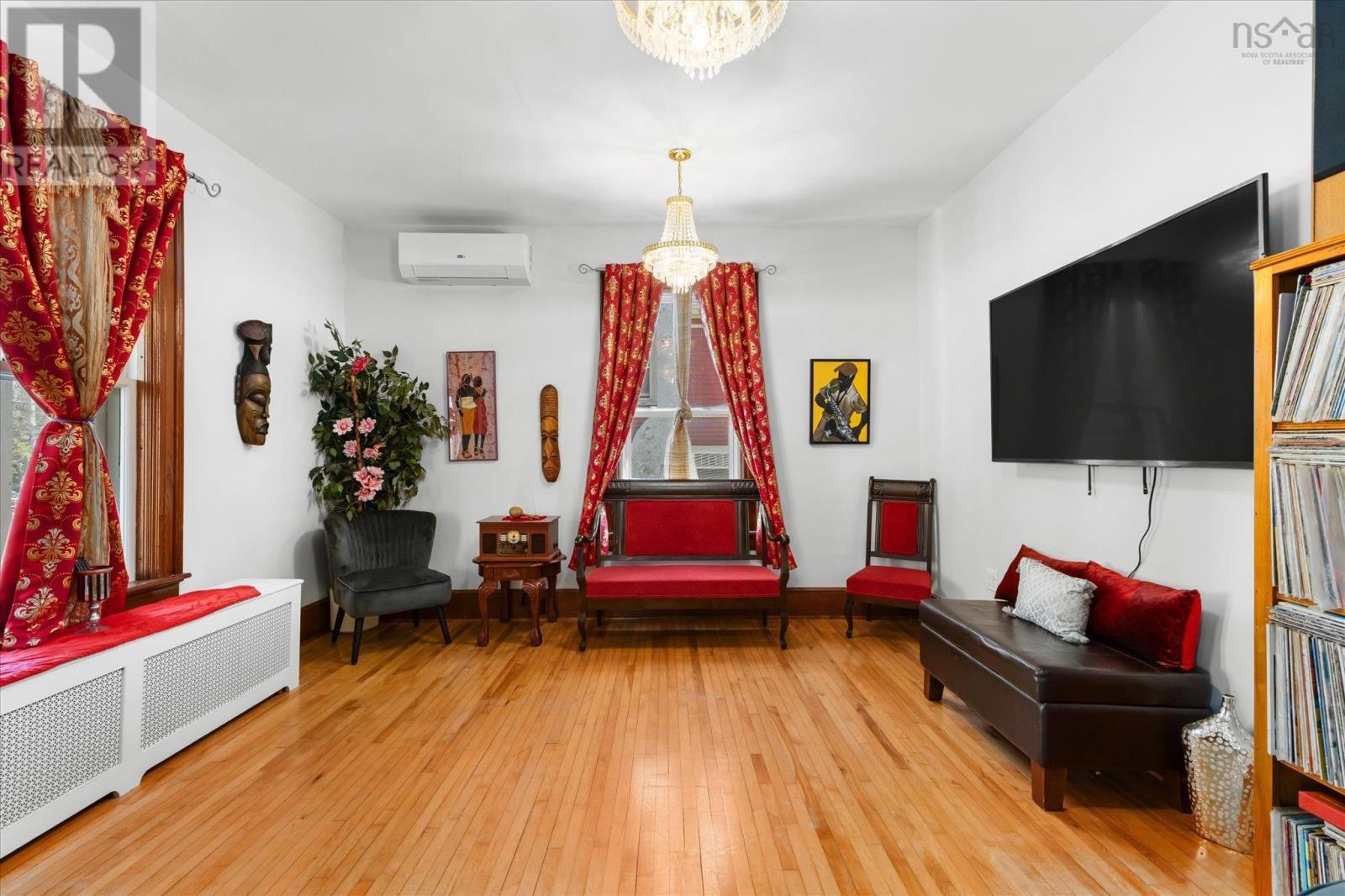 99 Dufferin Street - 9
