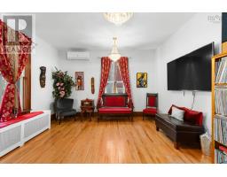 Living room - 99 Dufferin Street, Bridgewater, NS B4V2G4 Photo 9