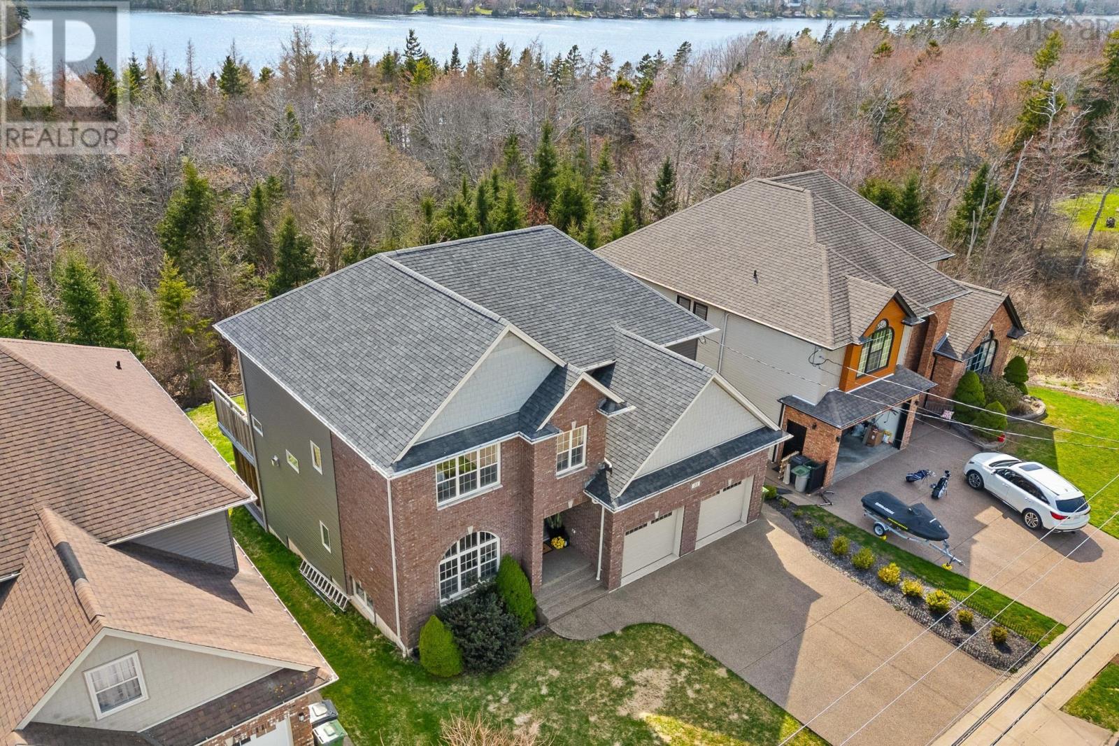 51 Pebblecreek Crescent - Image 3
