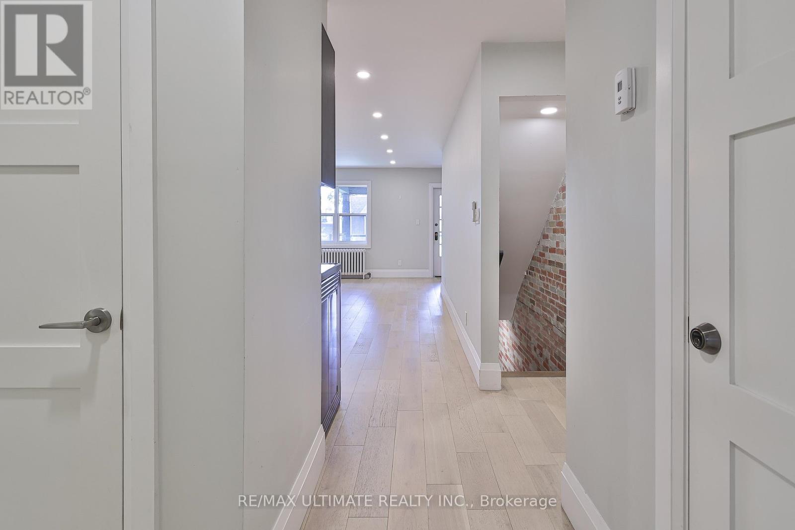 8 GRAFTON AVENUE - 27