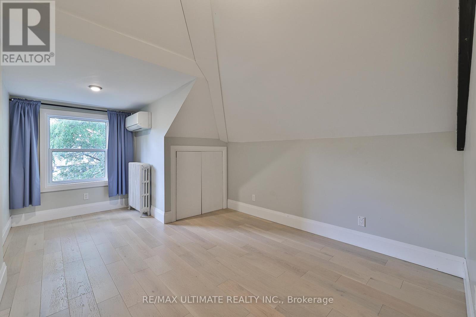 8 GRAFTON AVENUE - 29