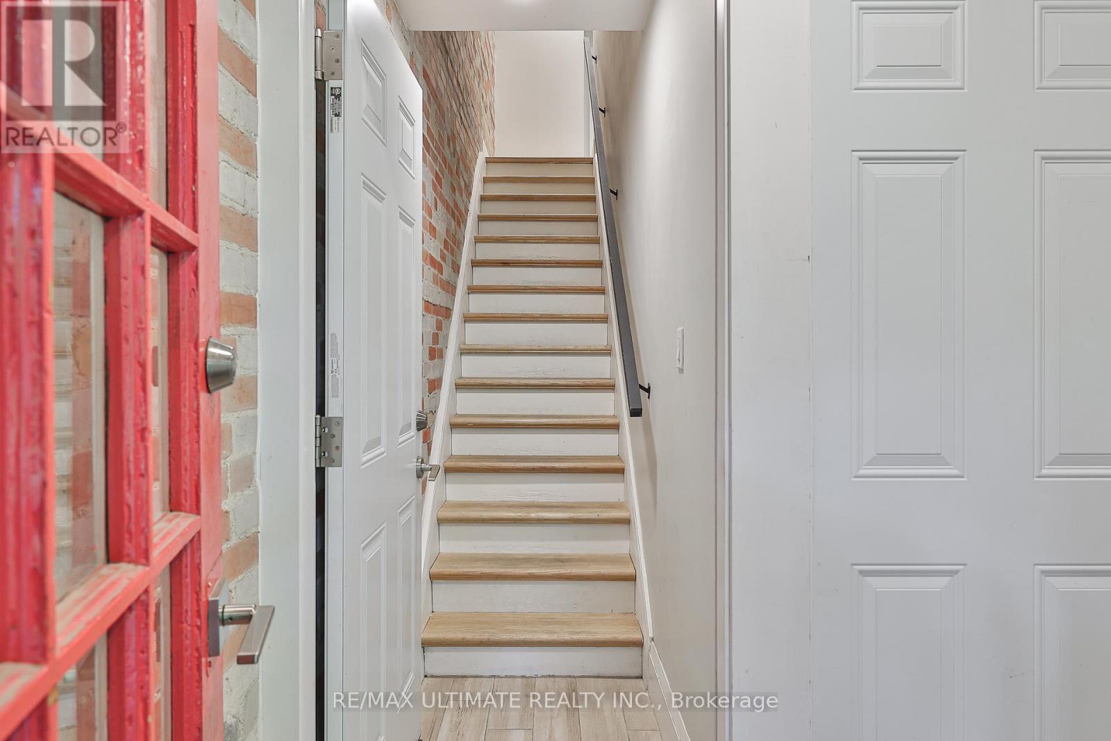 8 GRAFTON AVENUE - Image 3