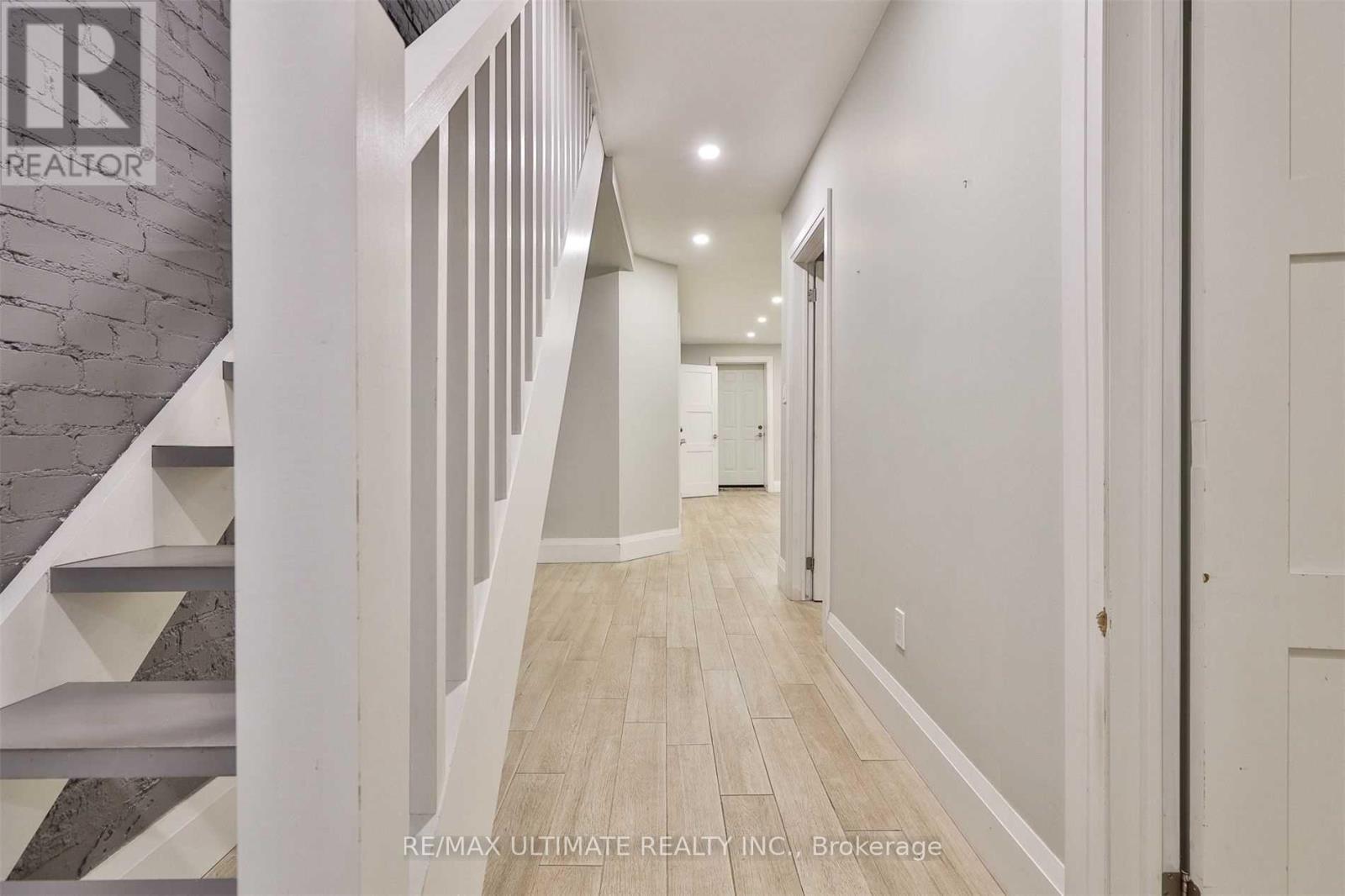 8 GRAFTON AVENUE - 40