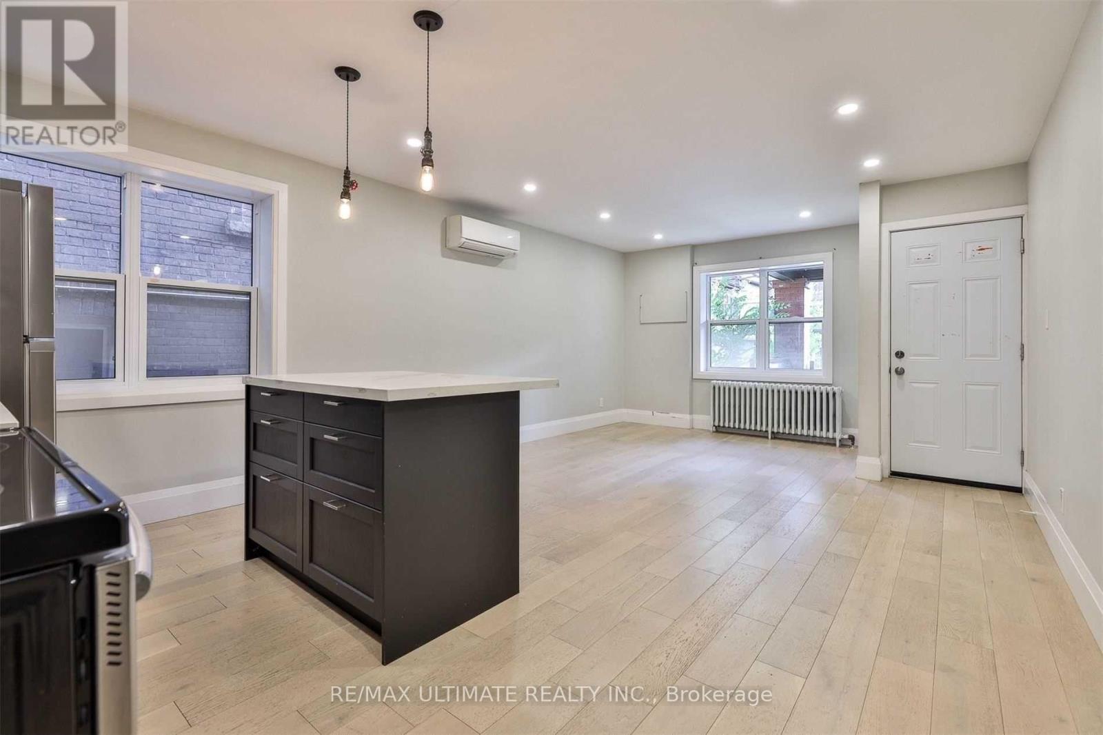 8 GRAFTON AVENUE - 44