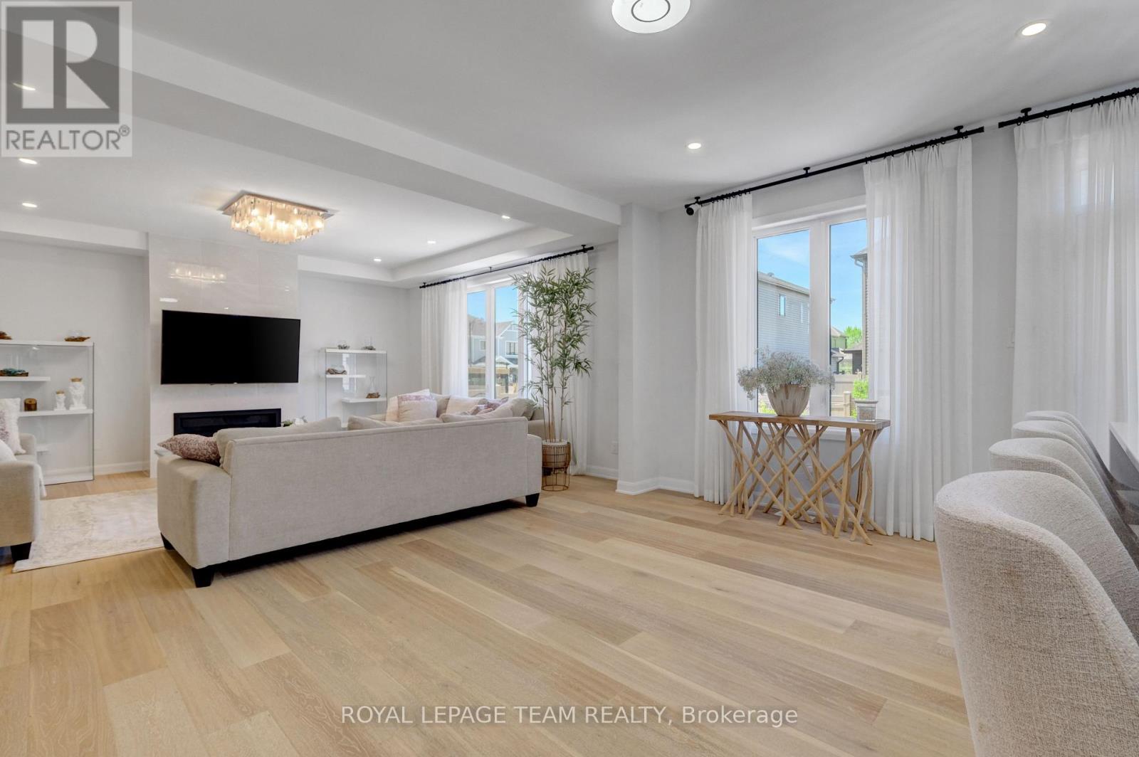 76 ASCARI ROAD - 32