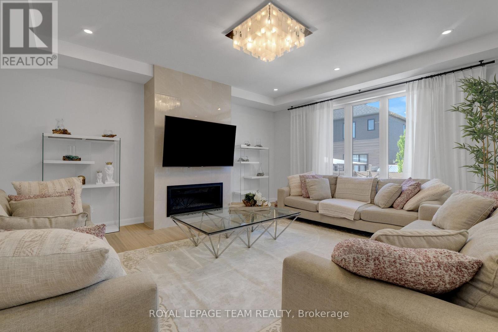 76 ASCARI ROAD - 44