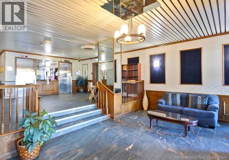 #304 310 Woodward Avenue - 3