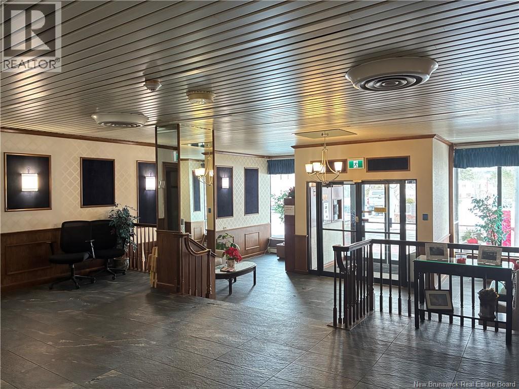 #304 310 Woodward Avenue - 17