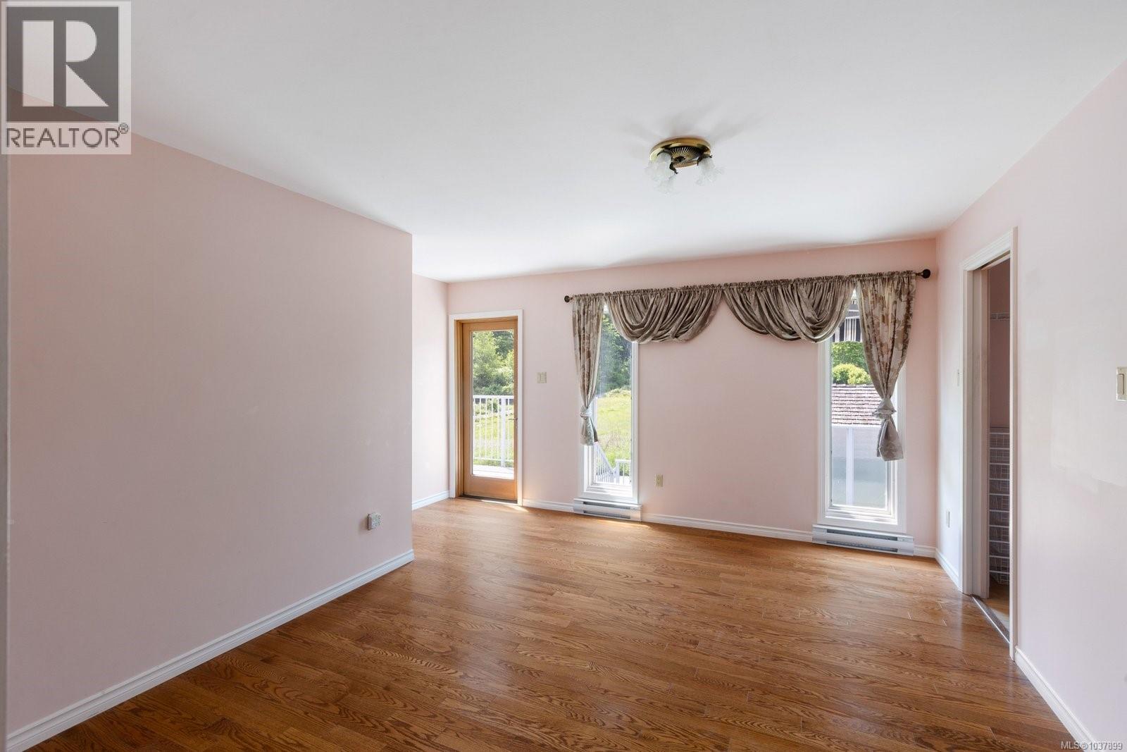 1219 Maple Ave N - 12