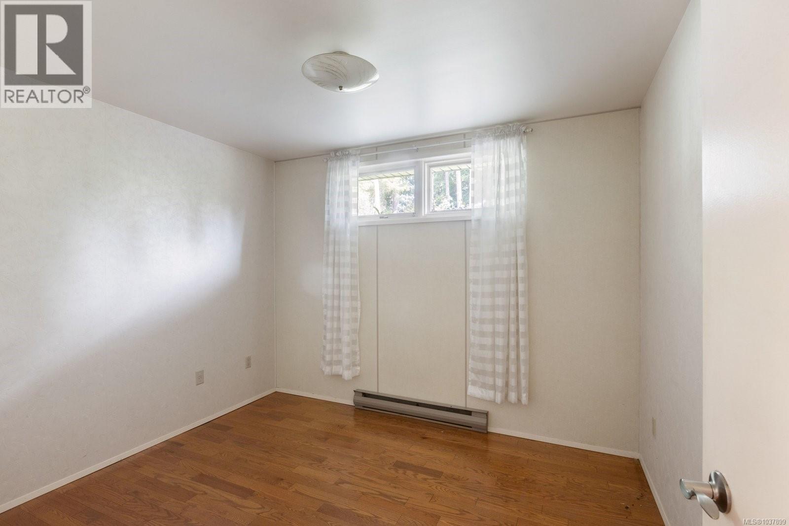 1219 Maple Ave N - 21