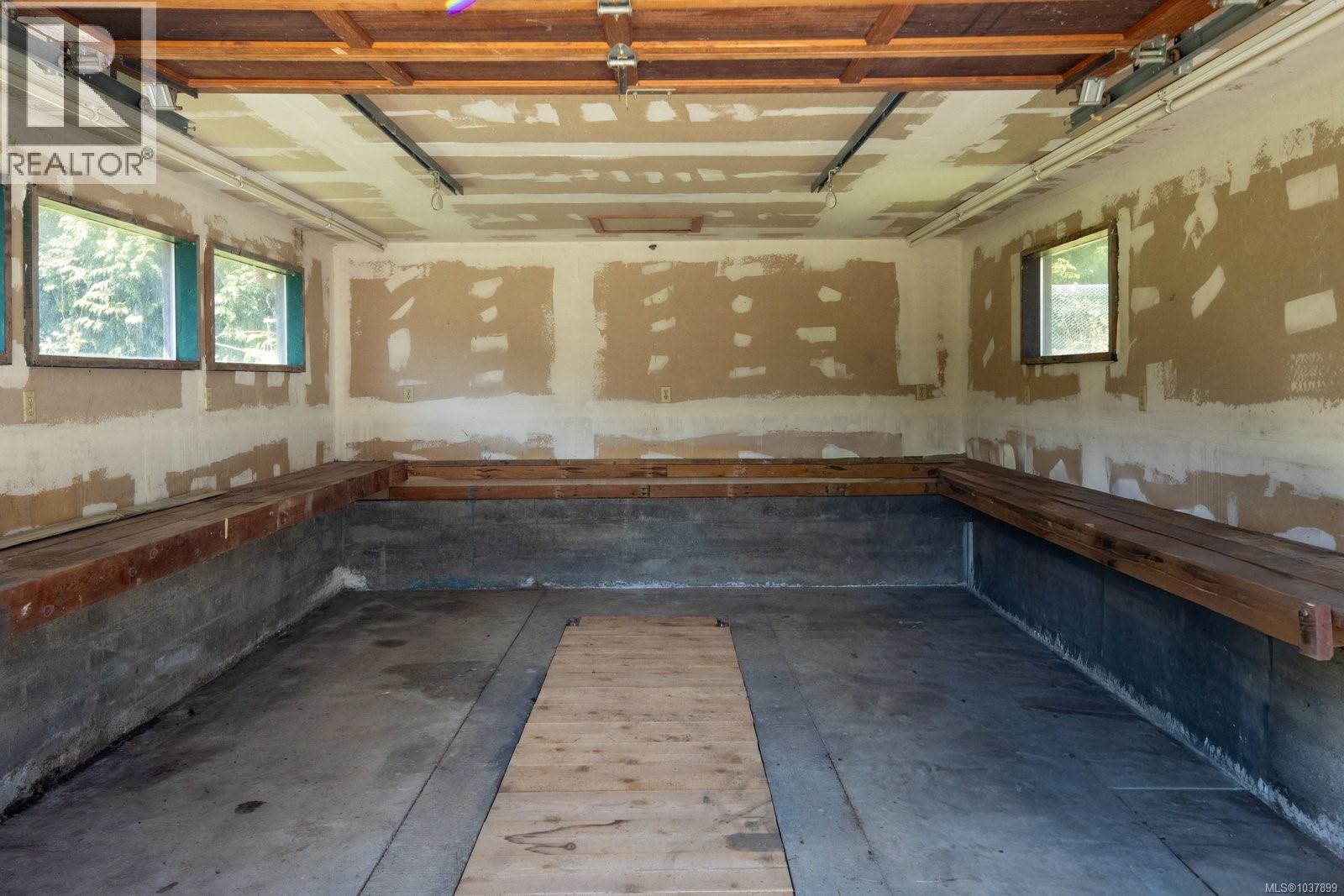 1219 Maple Ave N - 38