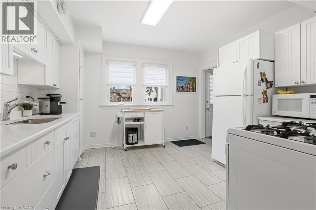 334 SUGARLOAF Street - 11