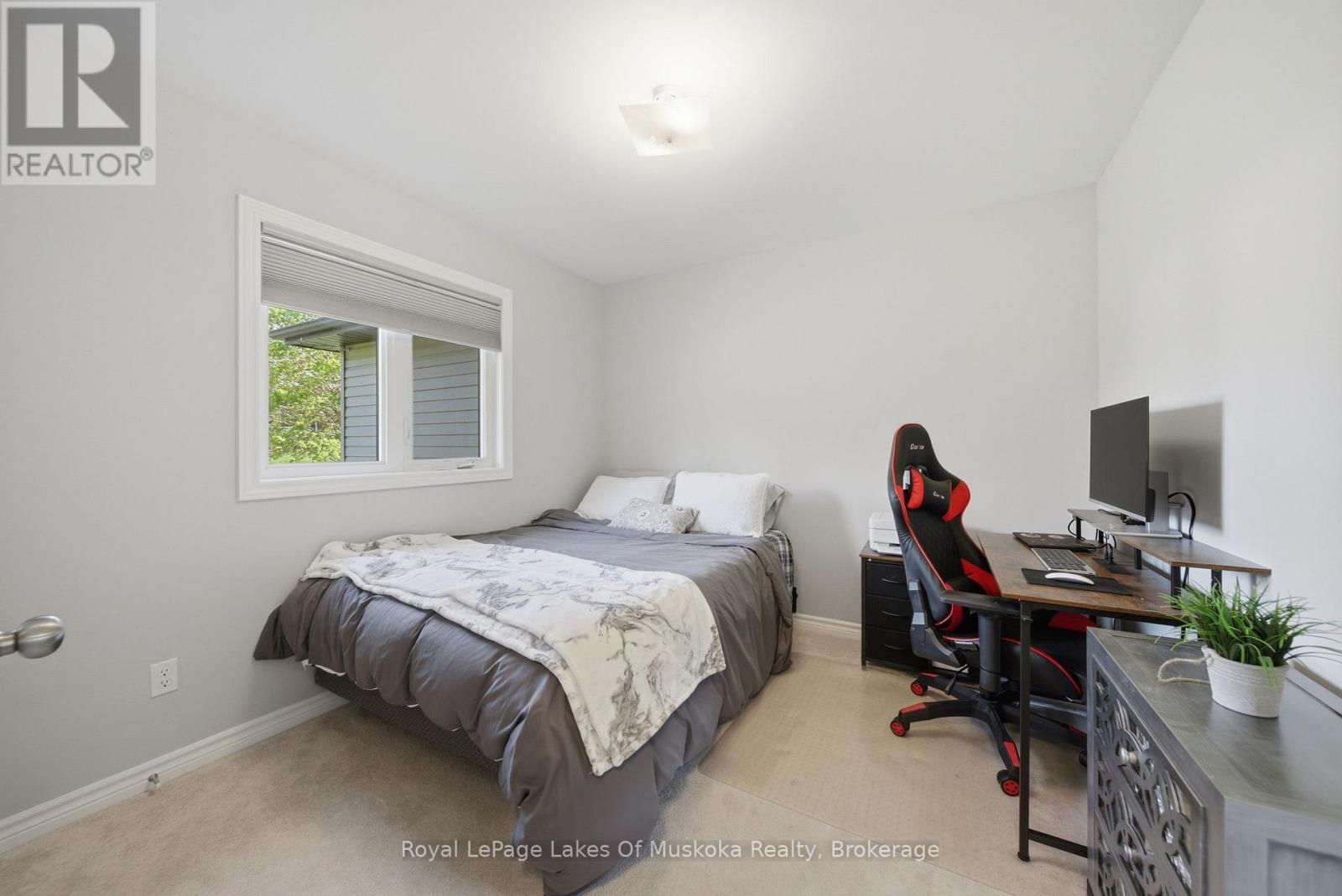 4 KEYZER DRIVE - 25