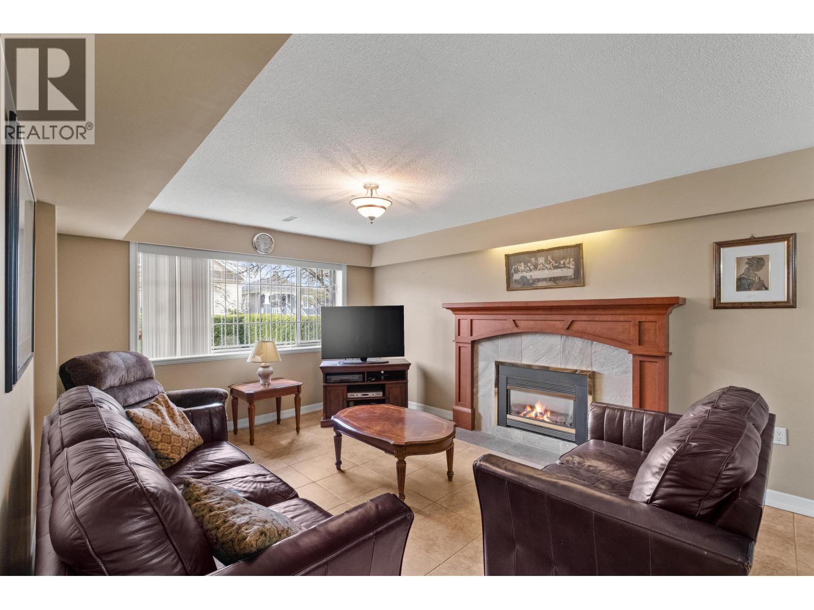 4 Bed, 2 Bath House for Sale in Vancouver – 2663 DUNDAS STREET, Vancouver - Image 13
