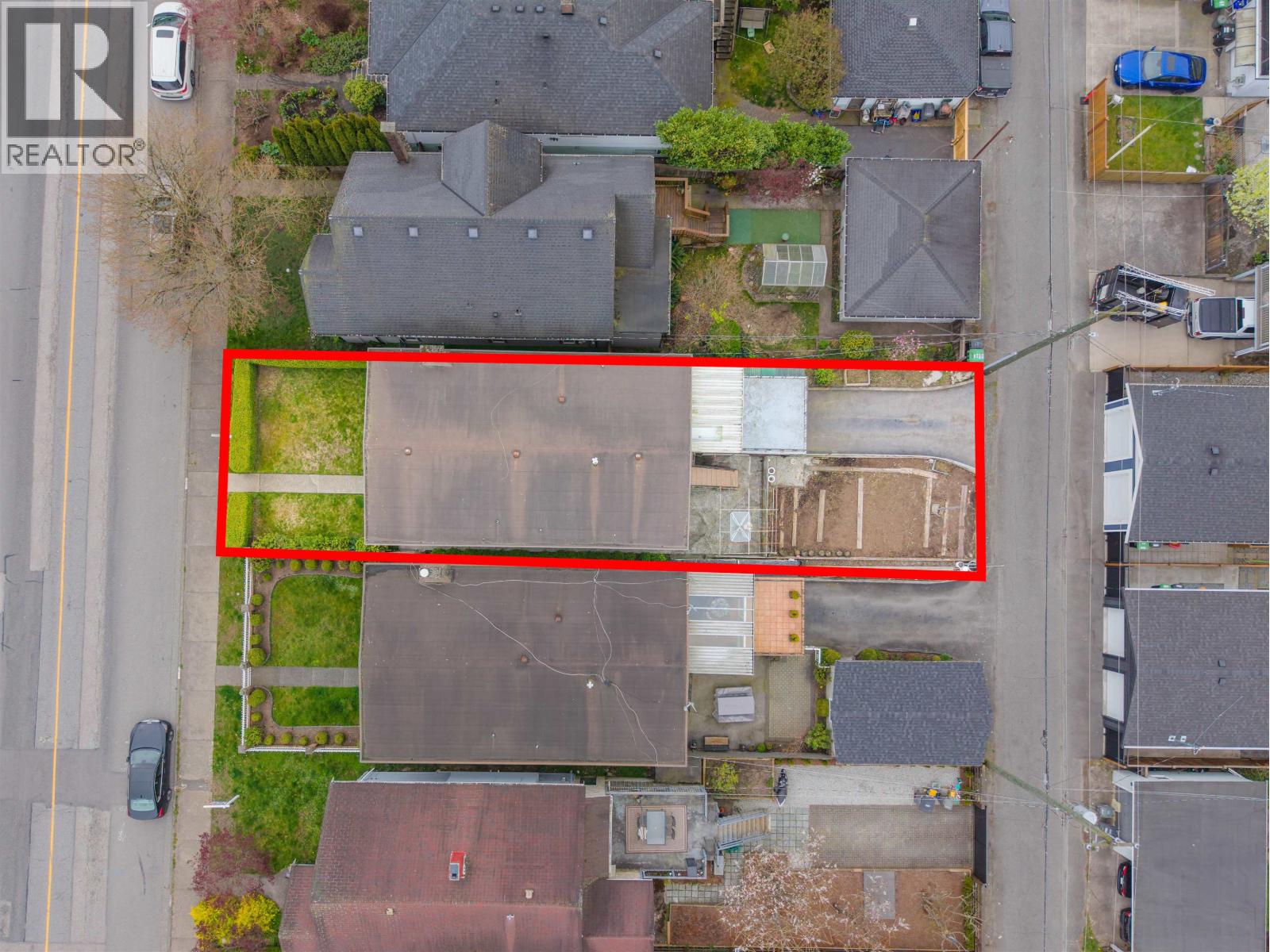 4 Bed, 2 Bath House for Sale in Vancouver – 2663 DUNDAS STREET, Vancouver - Image 8