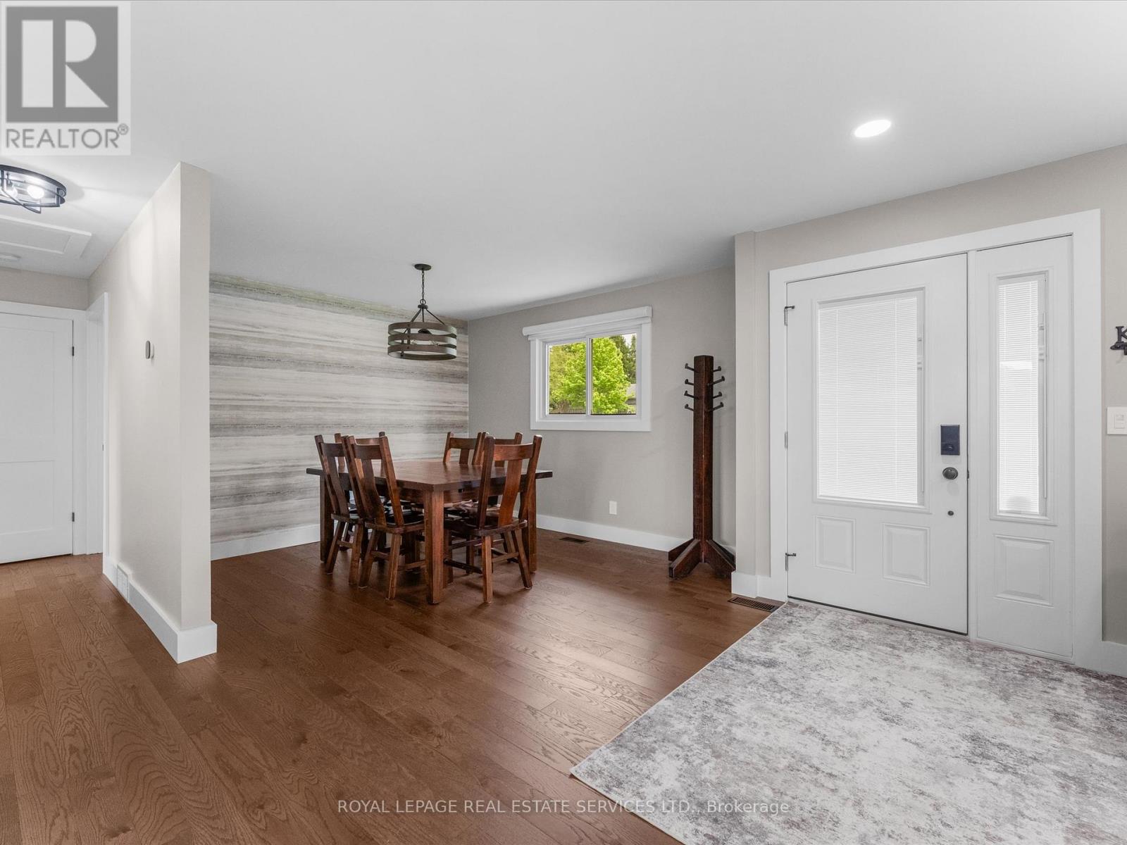 24 WILLIAM AVENUE - 10