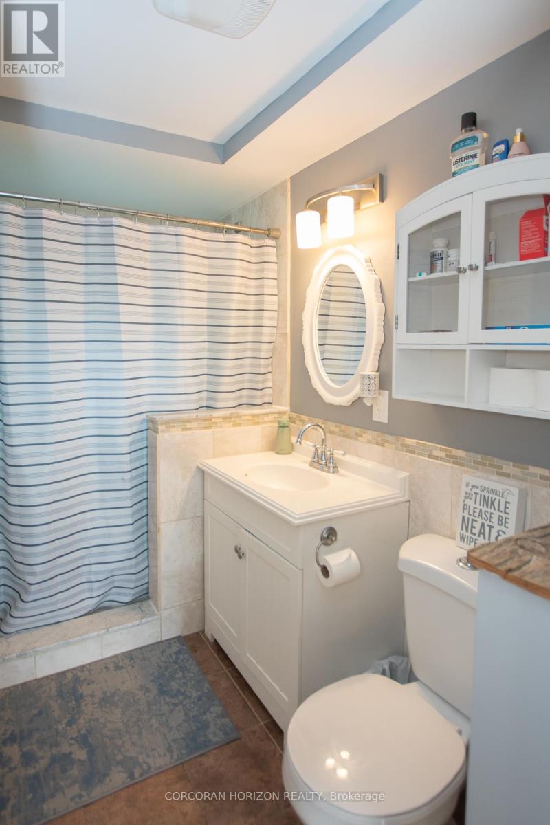 409 MARBLE POINT ROAD - 20
