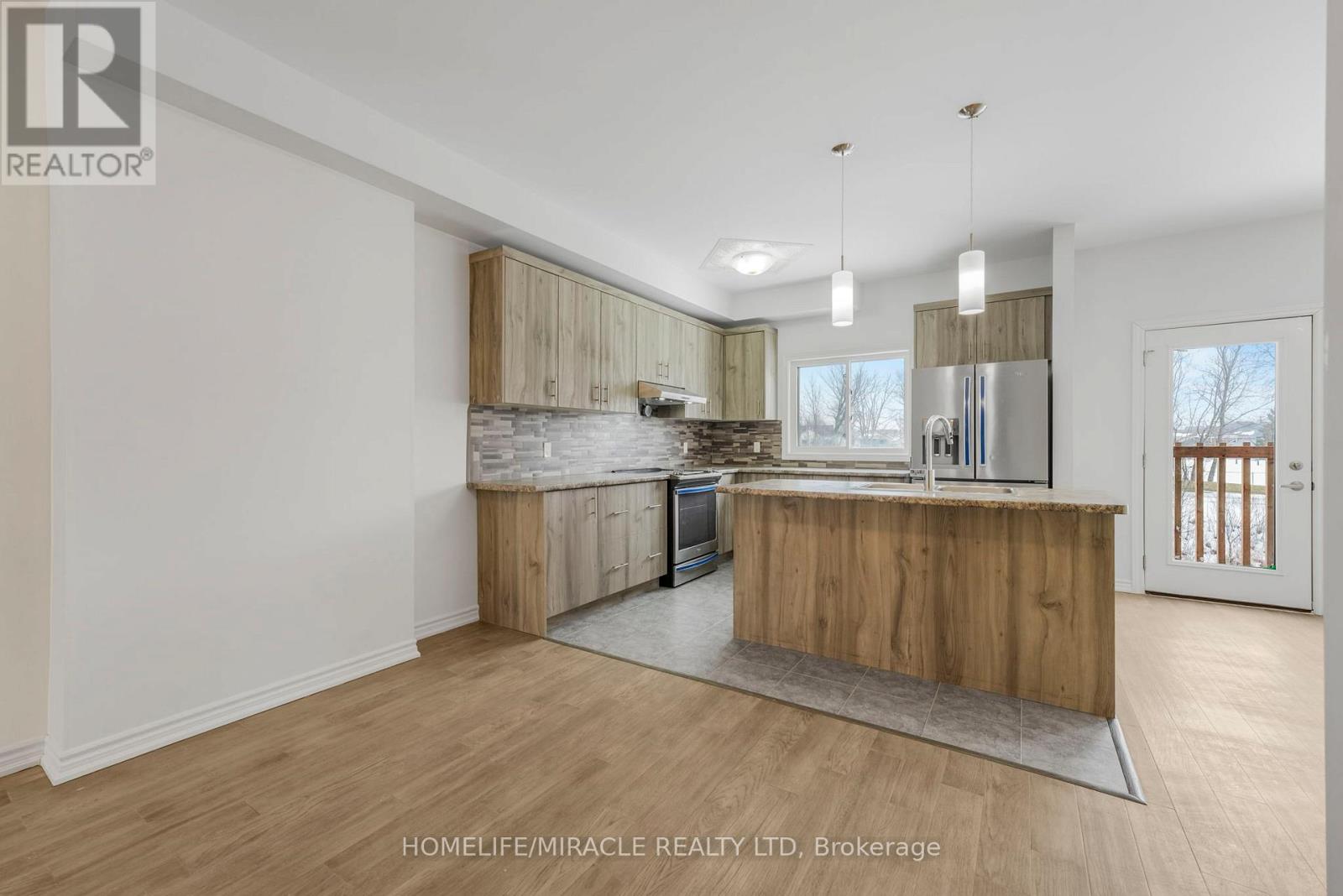 35 CAROLINE STREET - 7