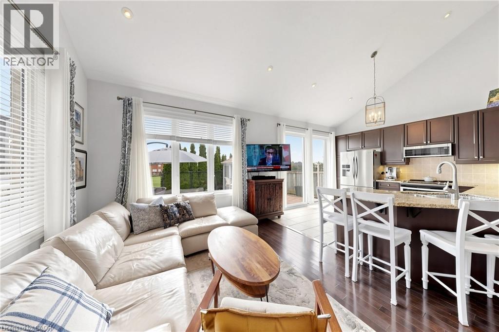 4176 SAUNDERS Crescent - 10