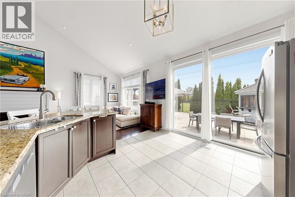 4176 SAUNDERS Crescent - 15