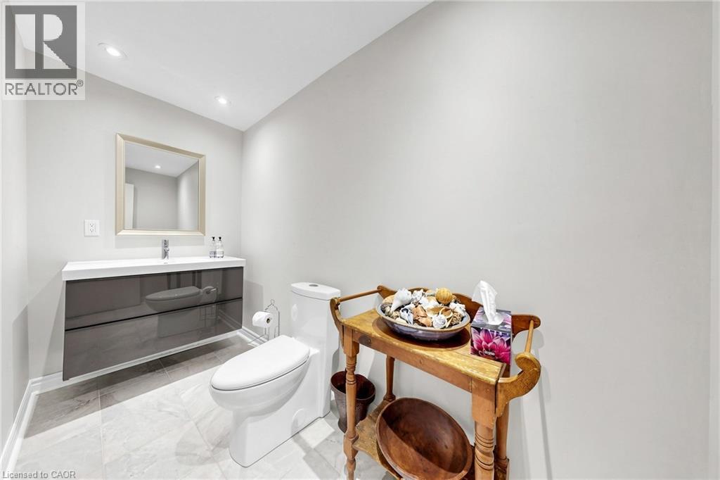 4176 SAUNDERS Crescent - 39