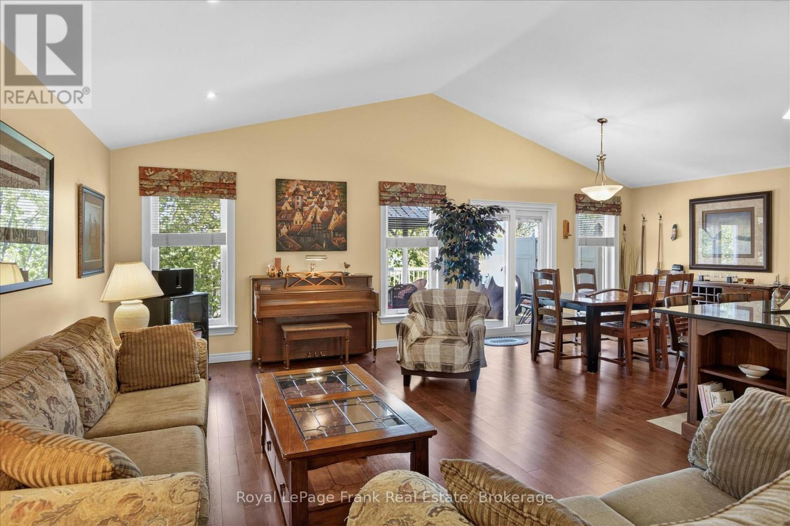 1333 IRELAND DRIVE - 18