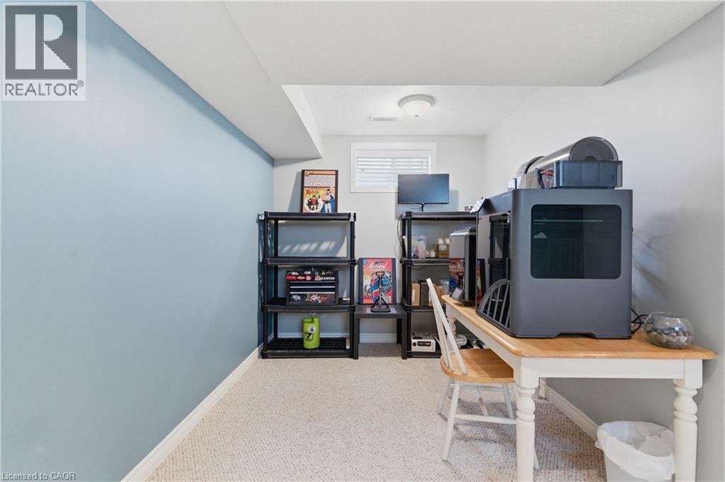 30 ROBB Road - 26