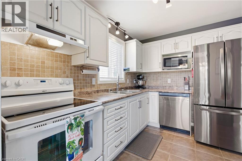 30 ROBB Road - 7