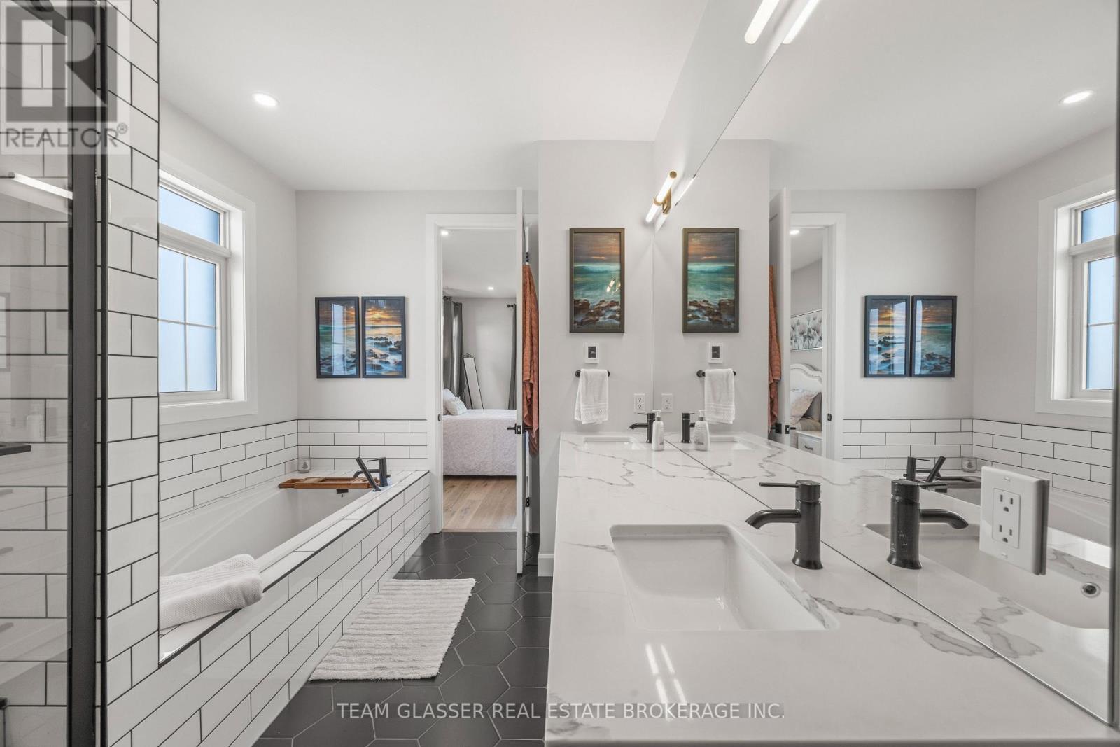 6566 FRENCH AVENUE - 26