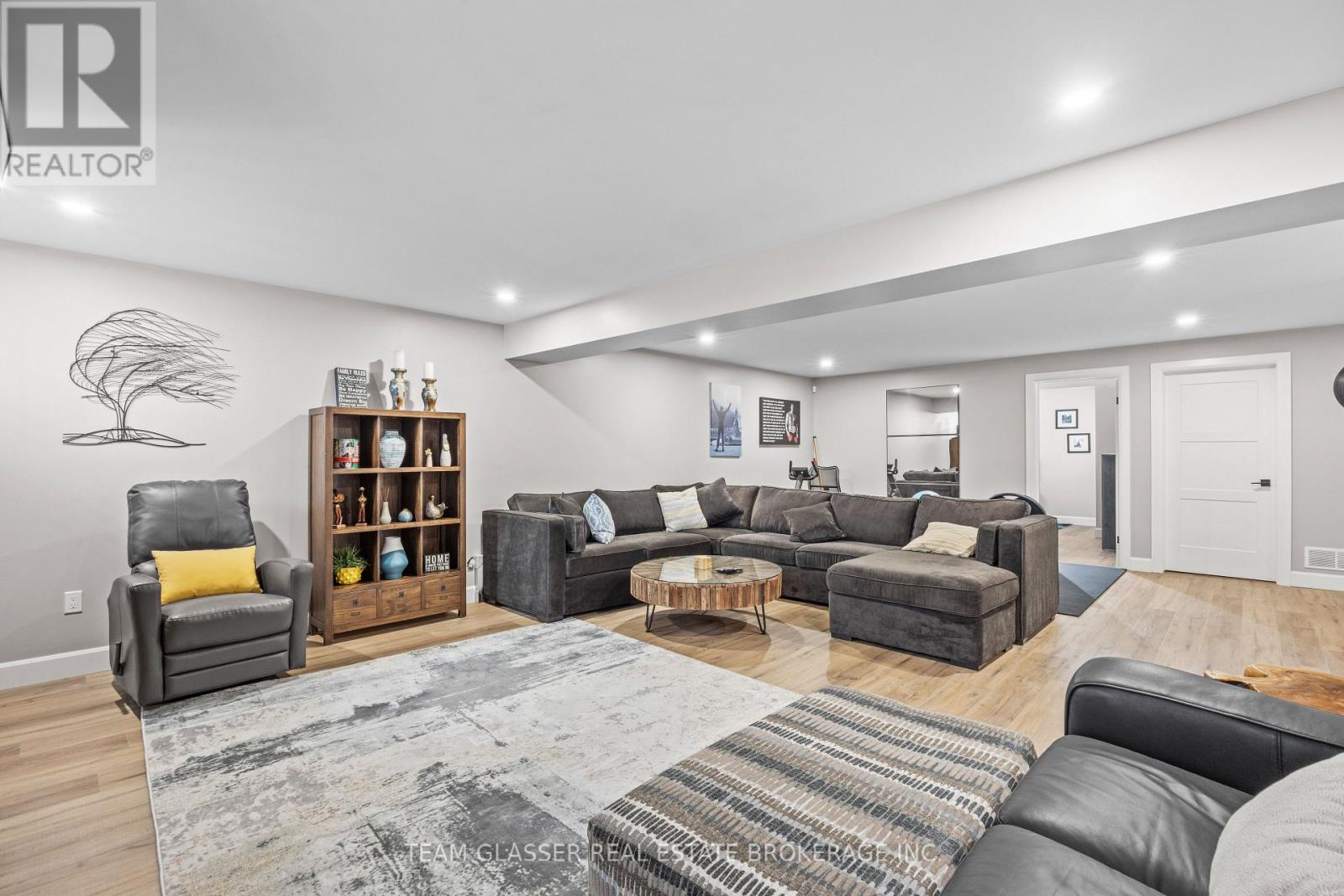 6566 FRENCH AVENUE - 30