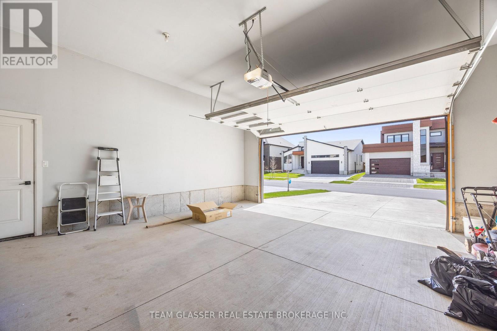 6566 FRENCH AVENUE - 38